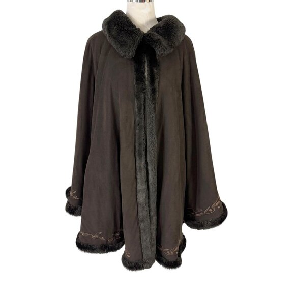 Maggie Barnes Reversible Cape Black Faux Fur Brown Microsuede Embroidered 3X 4X - Picture 4 of 9